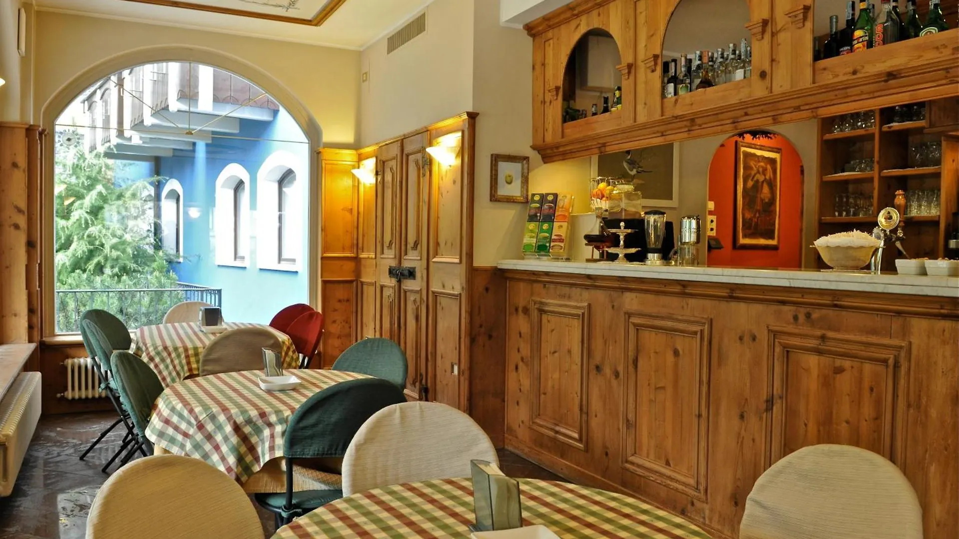Hotel Baita Clementi Bormio 4*,